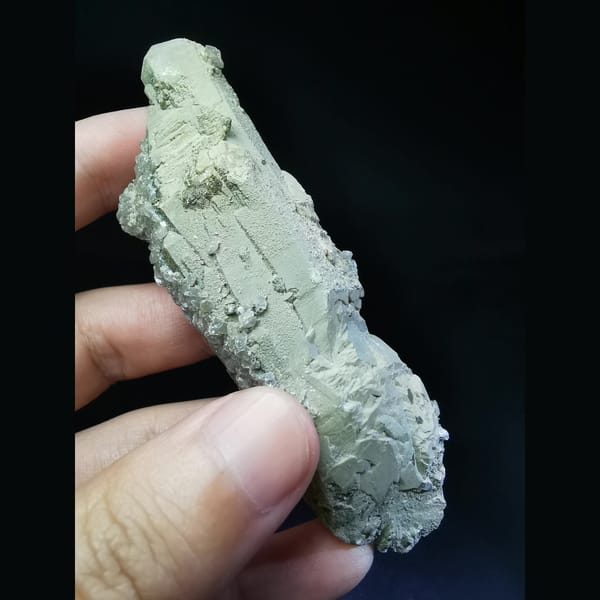 Floater green-skin quartz with platy white calcite — alternate view