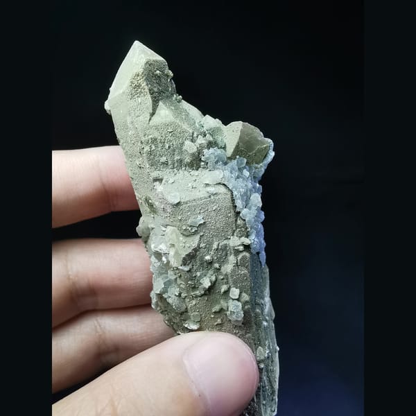 Floater green-skin quartz with platy white calcite — detail view