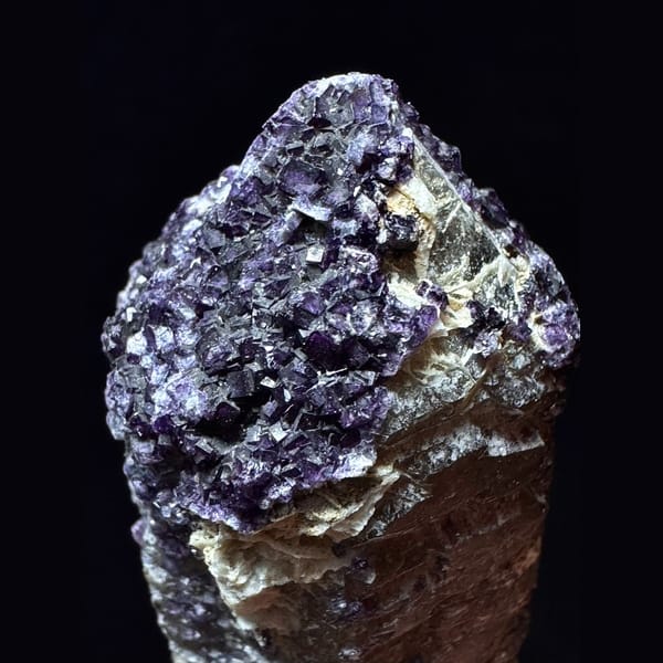Large elestial quartz with purple fluorite from Huanggangliang — detail view