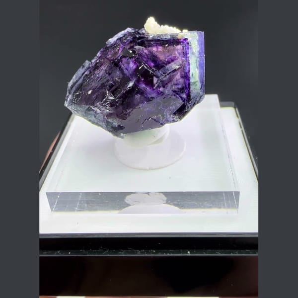 Purple Phantom Fluorite Yaogangxian 2.2 cm — complete view