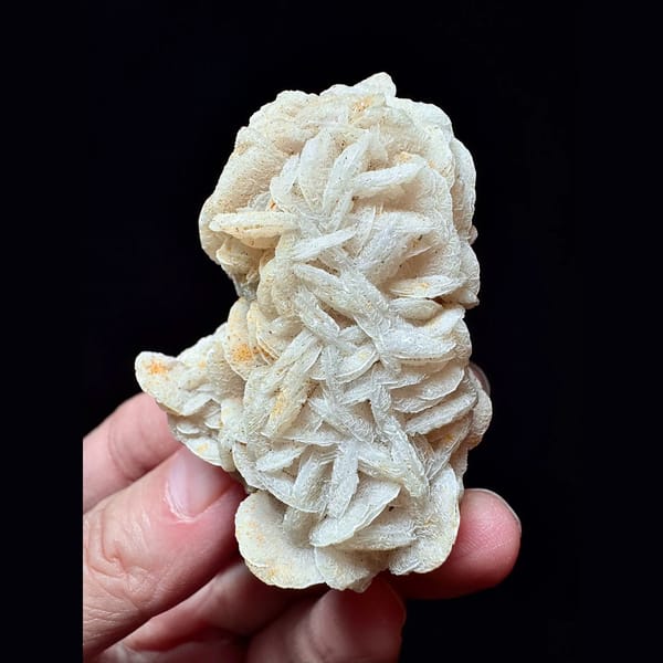 Quartz with cream petal calcite from Inner Mongolia — complete view