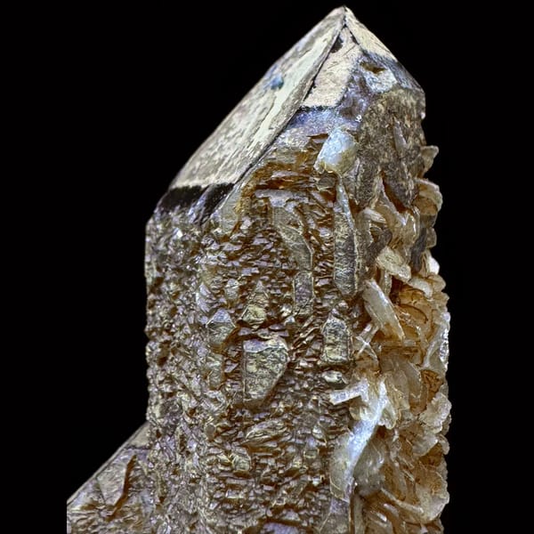 Skeletal quartz with pale yellow petal calcite from Inner Mongolia — detail view