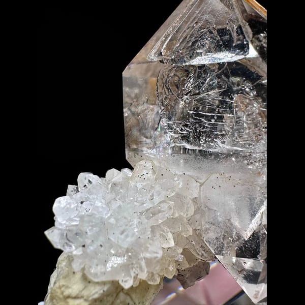 Skeletal quartz mini scepter from Namibia — detail view