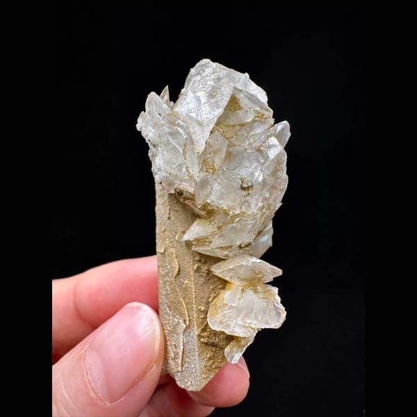 Yellow-skinned quartz with petal calcite from Inner Mongolia — complete view