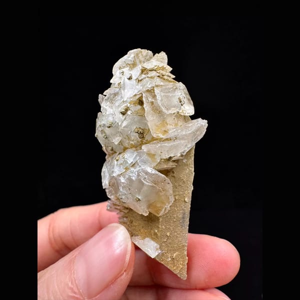 Yellow-skinned quartz with petal calcite from Inner Mongolia — alternate view