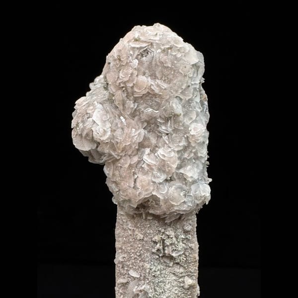 Extra-long sparkly quartz floater with petal calcite from Inner Mongolia — detail view