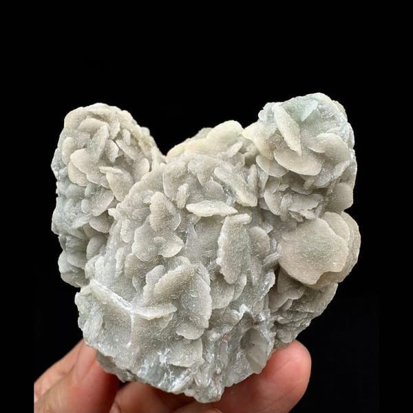 Twin quartz with gradient petal calcite from Inner Mongolia — complete view