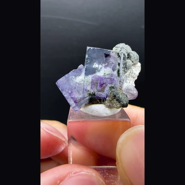 Purple Framed Fluorite Yaogangxian 2.1 cm — alternate view