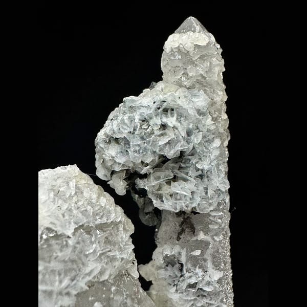 Double-terminated velvet quartz with hematite rosettes from Inner Mongolia — detail view