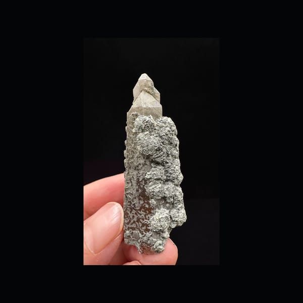 Secondary-Growth Quartz with Calcite — Inner Mongolia — complete view 1 of the exact specimen