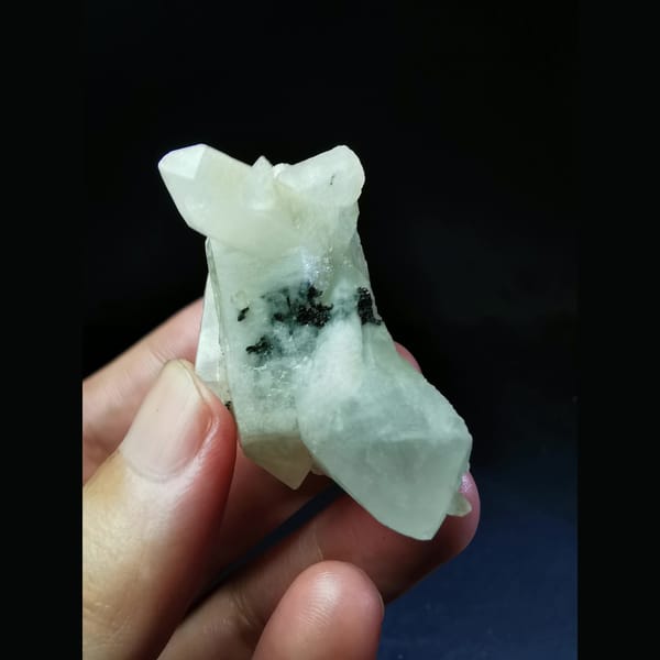 Floater quartz cluster with criss-cross crystals — alternate view