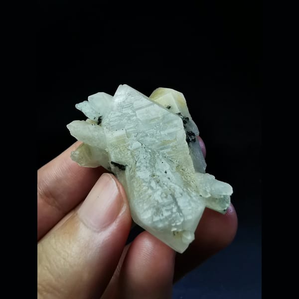 Floater quartz cluster with criss-cross crystals — alternate view