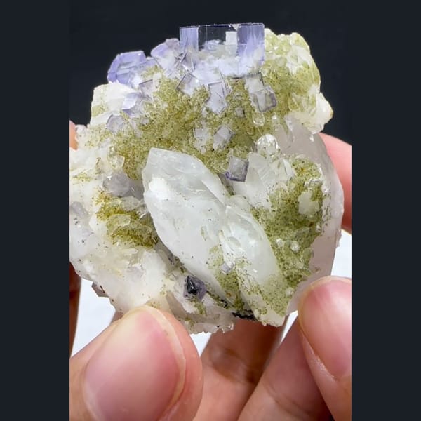 Fluorite on Quartz with Chlorite Yaogangxian 5.2 cm — alternate view