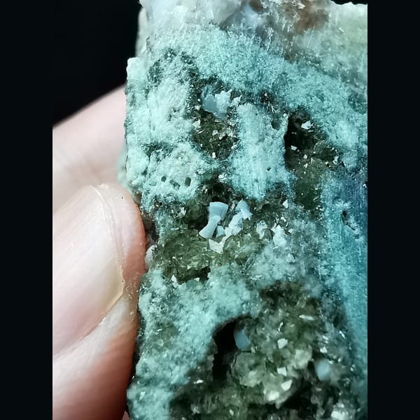 Pale pink bultfonteinite from Shijiangshan — detail view