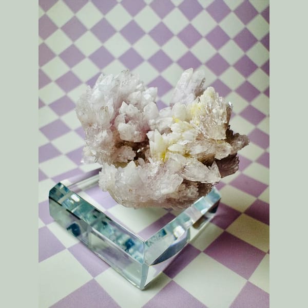 Pink Creedite Flower Cluster Guizhou 5.1 cm — detail view