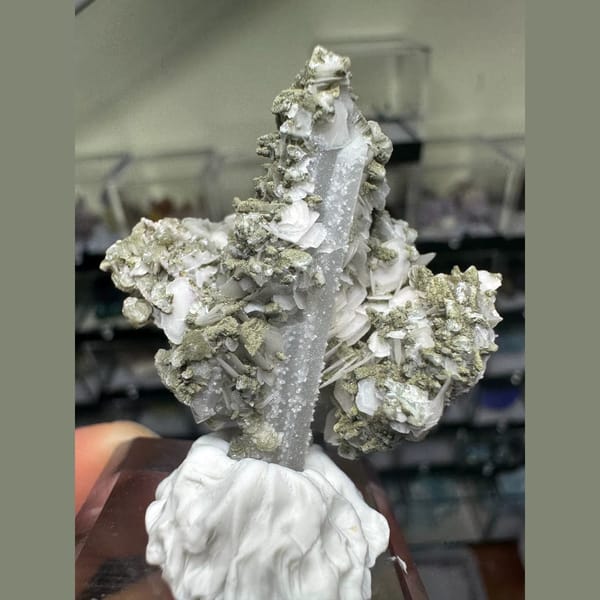 Quartz Cluster with Green Crystals Inner Mongolia 4.0 cm — complete view