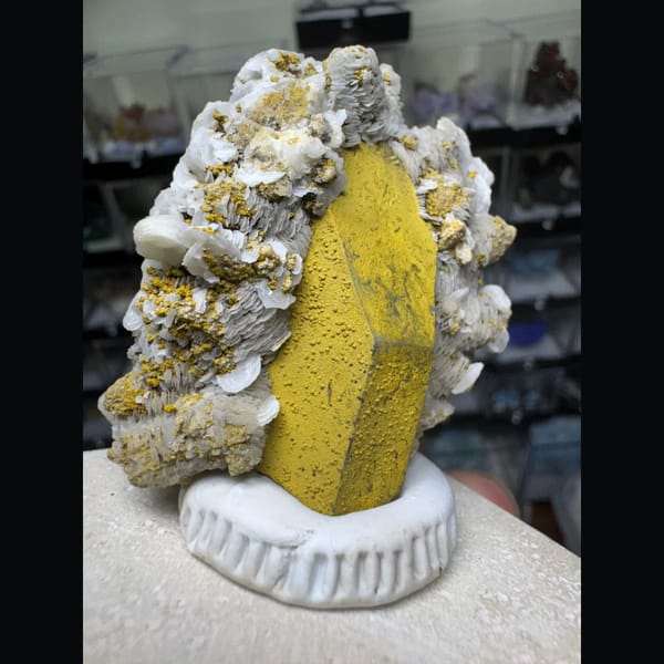 Yellow Quartz with White Calcite Inner Mongolia 4.5 cm — detail view