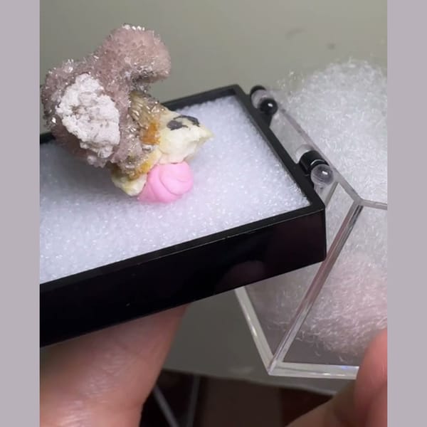 Pink Creedite Cluster Guizhou 2.5 cm — complete view