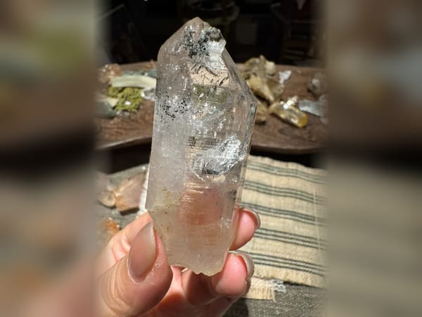Himalayan Quartz Hand Piece 68.5 g, Pakistan, Record Keeper and Rainbow Inclusions — alternate view