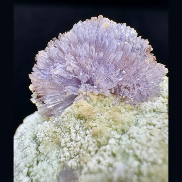 Purple Creedite Flower on Matrix 6.0 cm — alternate view