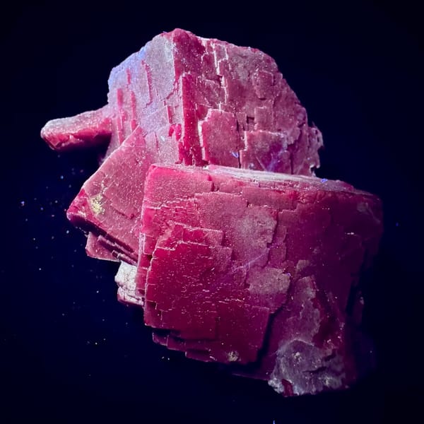 Black Rose Fluorite, UV Reactive 8.0 cm — alternate view