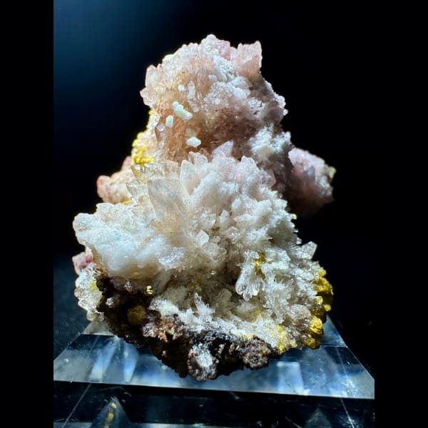 Pink-White Creedite with Yellow Inclusions Guizhou 6.5 cm — alternate view