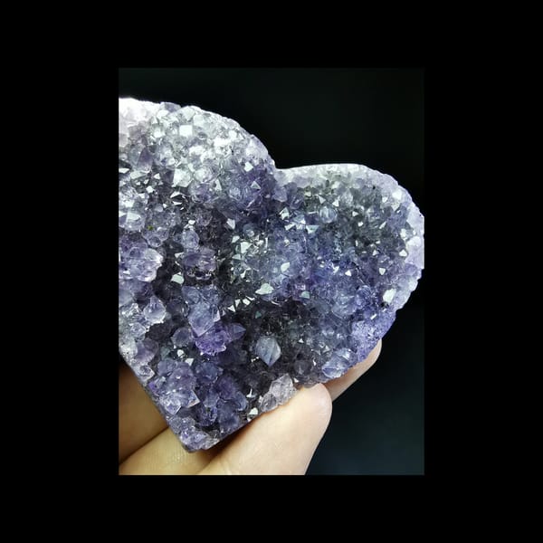 Uruguayan amethyst druze heart with crystal flowers — alternate view