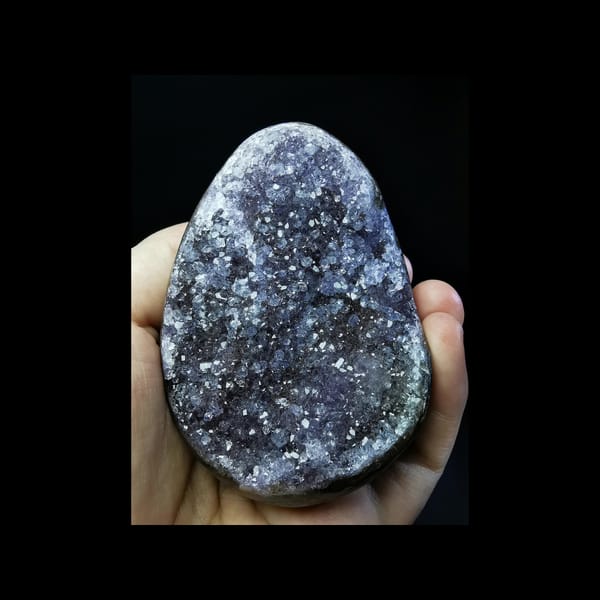 Uruguayan amethyst druze dragon egg — complete view