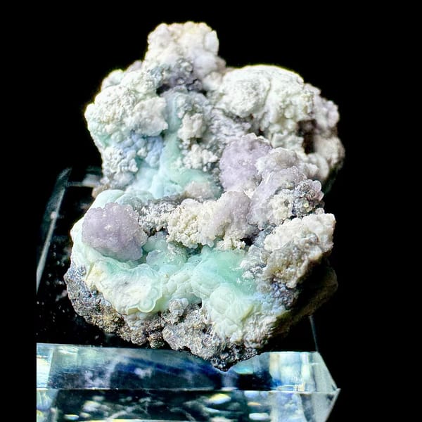 White and Pale Blue Creedite with Purple Guizhou 4.3 cm — alternate view