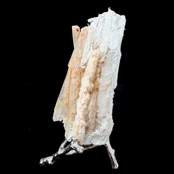 White Bladed Quartz with Fine Inclusions 10.0 cm — detail view