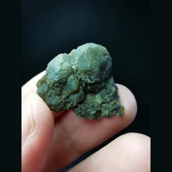 Small andradite garnet — complete view