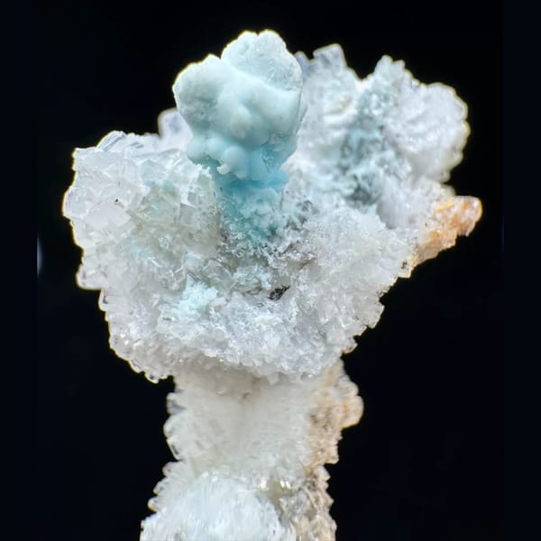 White Creedite with Blue Gibbsite Guizhou 3.5 cm — complete view