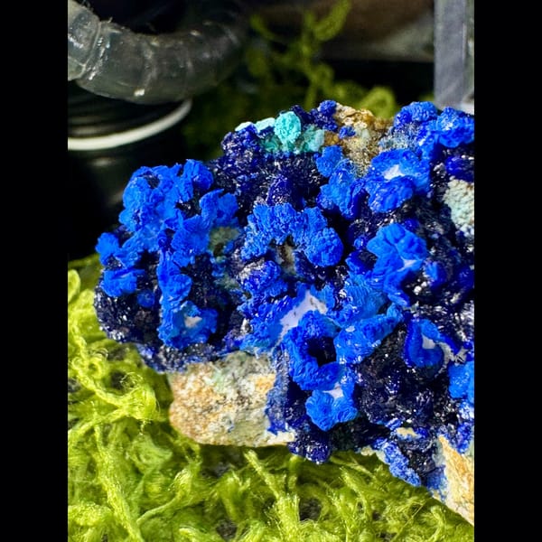 Blue Azurite with Smithsonite 6.0 cm — alternate view