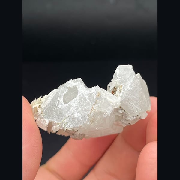White quartz cluster with fluorite, calcite and pyrite from Hunan — alternate view