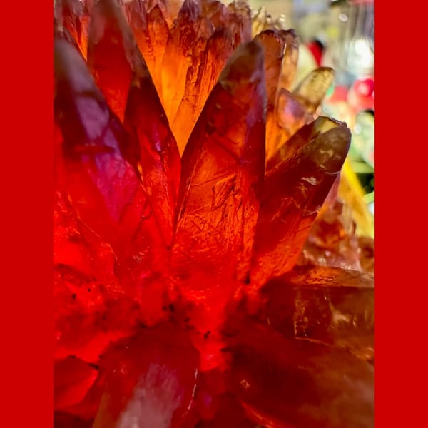 Amber-Orange Calcite Flame Cluster 6.5 cm — detail view