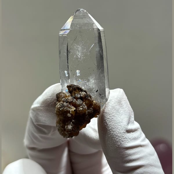 Quartz with Calcite Jinkouhe 5.3 cm — complete view
