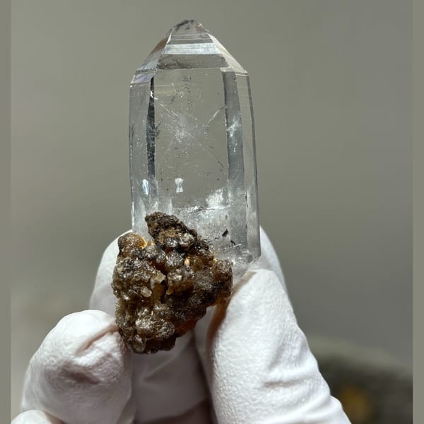 Quartz with Calcite Jinkouhe 5.3 cm — alternate view