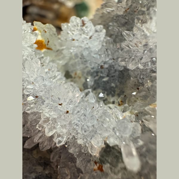 Clear Quartz Cluster Fujian 8.0 cm — alternate view