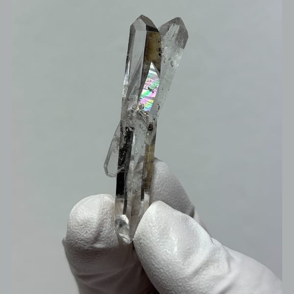 Multi-Crystal Quartz Jinkouhe 5.7 cm — complete view