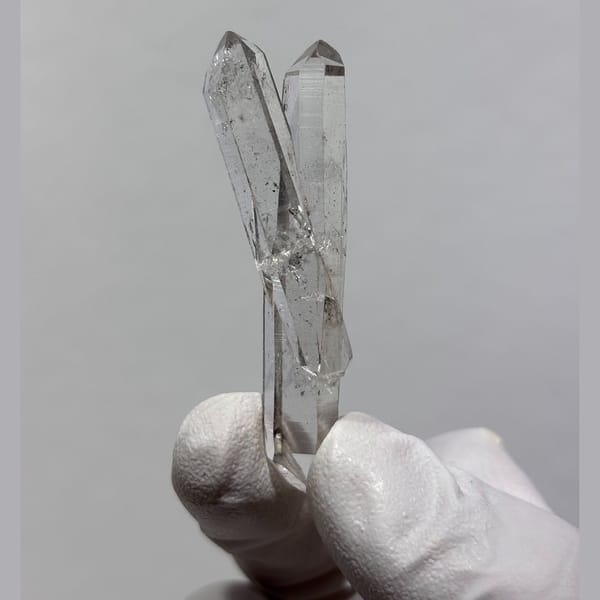 Multi-Crystal Quartz Jinkouhe 5.7 cm — alternate view