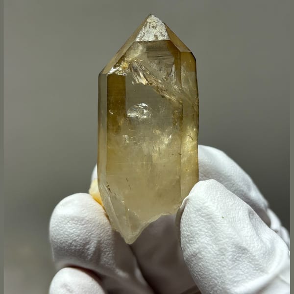 Quartz with Feldspar Xuebaoding 5.1 cm — alternate view
