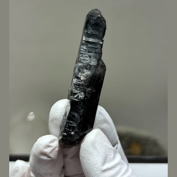 Black Skeletal Quartz Floater Yunnan 6.8 cm — alternate view