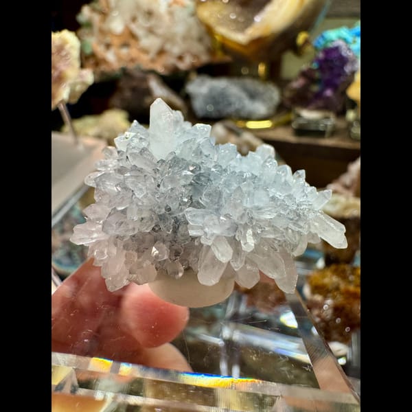 White Quartz Flower Cluster 3.8 cm — alternate view