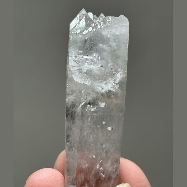 Etched-Tip Quartz Xuebaoding 6.9 cm — alternate view