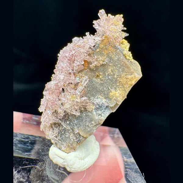 Flower cluster of pink creedite from Guizhou, one-of-a-kind specimen, photo 3 of 7