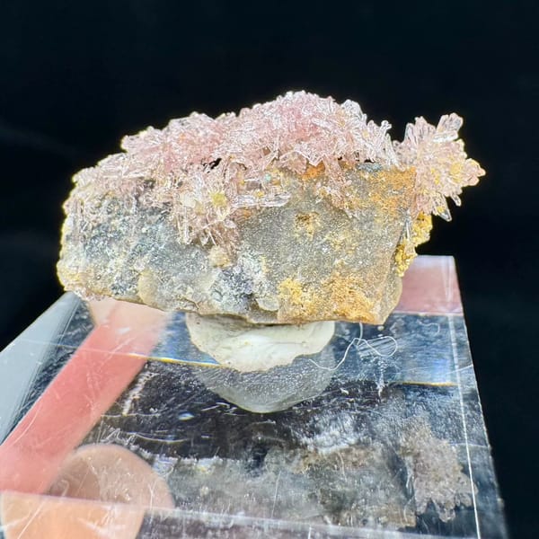 Pink creedite crystal cluster from Guizhou, natural mineral for display, photo 5 of 7