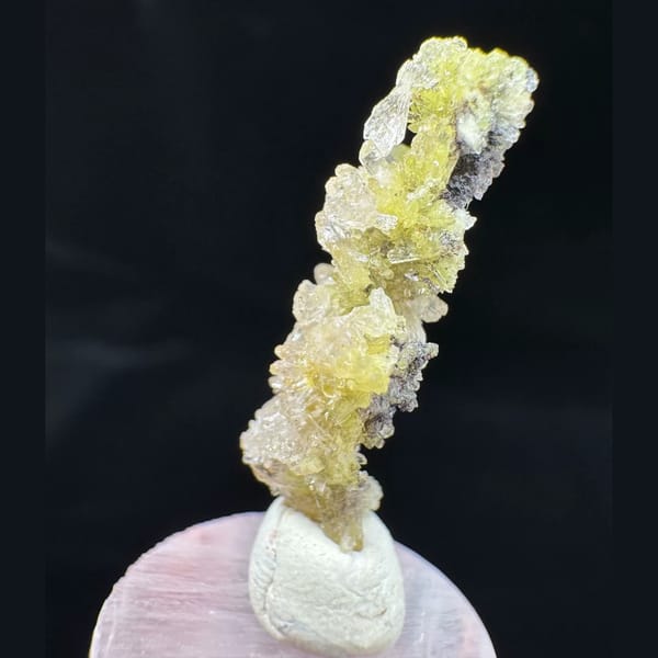 Flower cluster of yellow creedite from Guizhou, one-of-a-kind specimen, photo 3 of 5