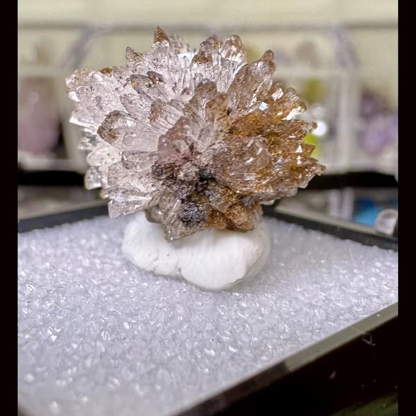 Creedite crystals from Guizhou, 2 cm across, raw mineral specimen, photo 2 of 3