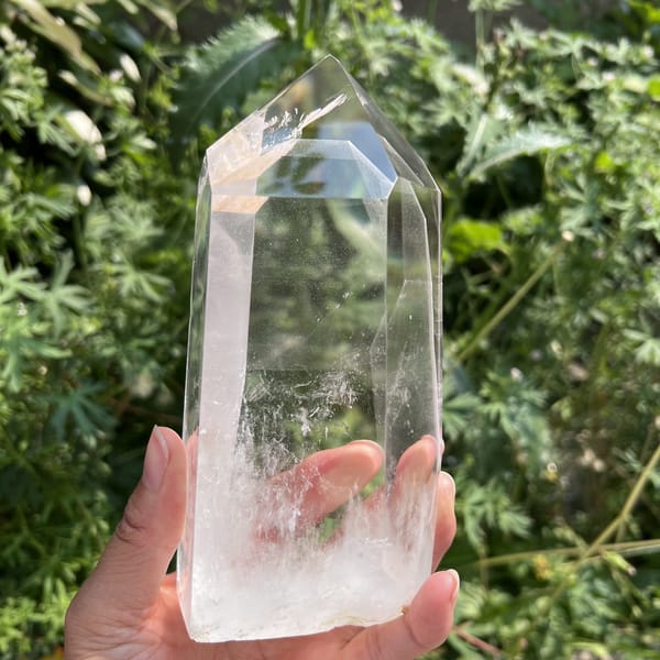 Front face with white phantom and icy base in sunlight