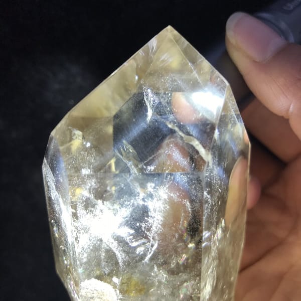 Close view of the skeletal inner crystal and white flecks